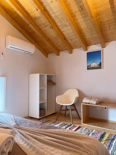 Katil atau katil-katil dalam bilik di adubai Obidos