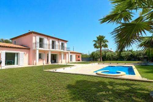 Modern Villa in a Quiet Location