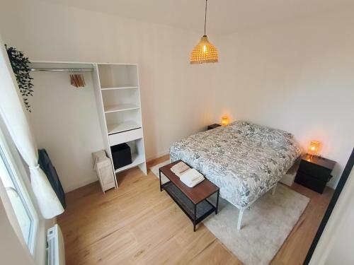 New bright two-room apartment, Buttes-Chaumont & Canal l'Ourcq