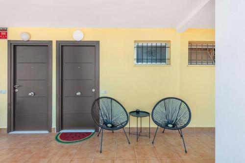 1BDR Studio 150m from Sea with Workspace