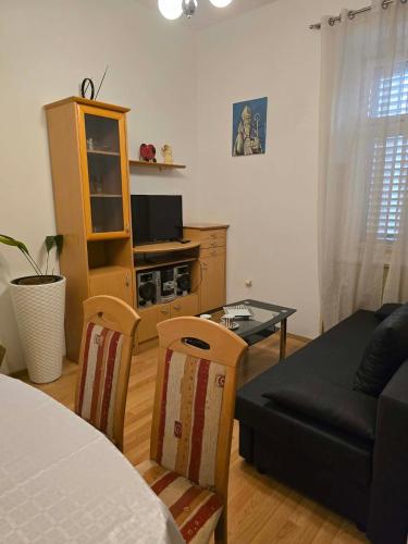 Nicola's House