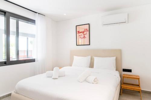 Jay-Z Modern Studio Close to Gazi & Monastiraki