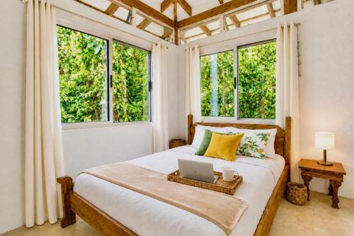 Gallery image of Peace Garden Spacious Bungalows- a walk to the beach in Cocles