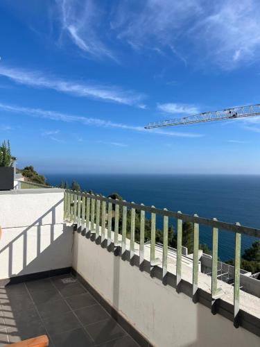 Sesimbra Cliffside & Ocean View