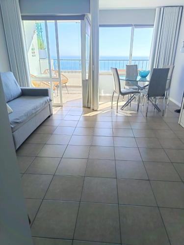 Sesimbra Cliffside & Ocean View
