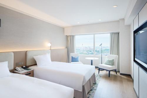 ANA Holiday Inn Tokyo Bay by IHG