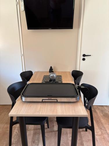 Mobil home neuf 35m2 clim fibre tv 3 chambres plage à 2 min 6 personnes