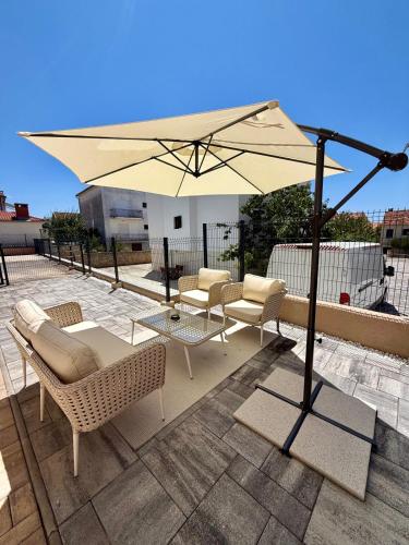 Luxury Apartment Risus with free private parking