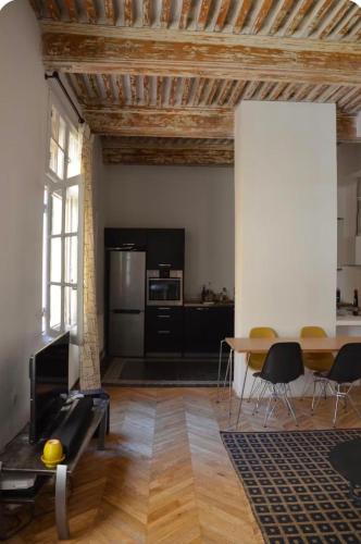Élégant appartement centre historique aux en provence