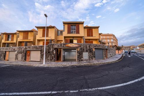 El Medano, Casa Cabezo, stunning ocean house for 2-4-6-8 friends or family