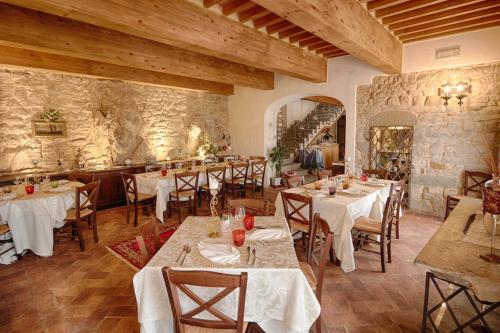 Un restaurant sau alt loc unde se poate mânca la B&B Puccini