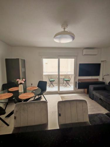 La Casa Datskovi Beach Apartments