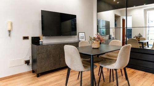 Elegantis Campo Marzio Penthouse With Terrace - Elegance near Spanish Steps Trevi and Pantheon