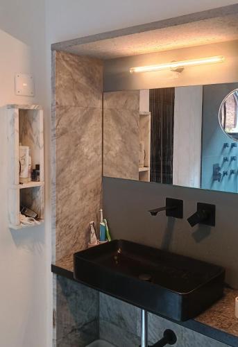 Home Gallery Roma