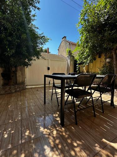 Le Patio d'Avignon, à pied des remparts