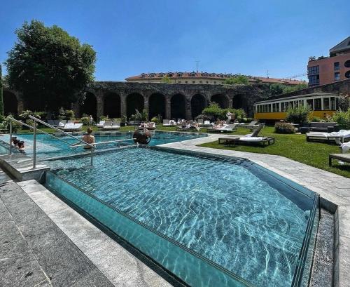 Mondadori Apartment - Luxury Terrace near Porta Nuova, Duomo & Navigli