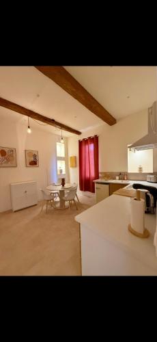 Appartement Design Climatisé au Cœur de Sète