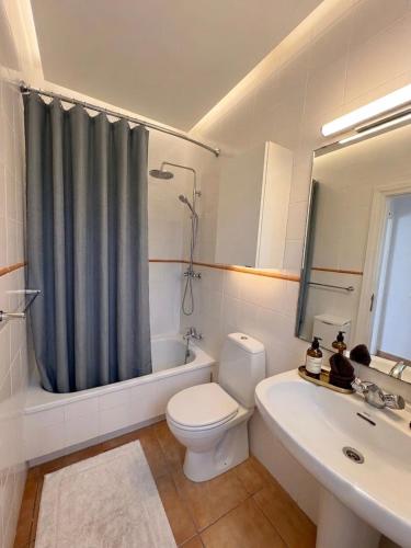 Apartamento a unos pasos de la playa Fontanilla centro Marbella