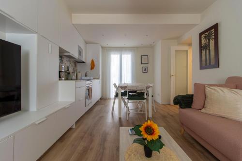 Casa Macarena Sunflower