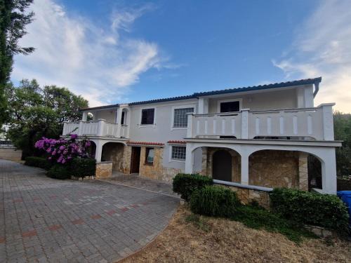 Apartments Kalsan