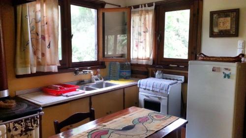 Η κουζίνα ή μικρή κουζίνα στο Casa del Bosque