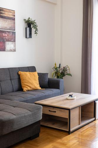 S homes - Athens - Retro-Modern 2BR - Attiki Metro