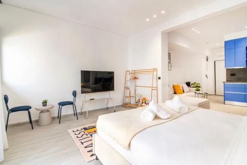 June's Studio with Balcony & Close to Monastiraki
