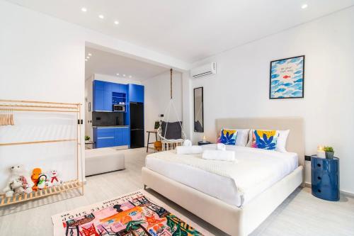 June's Studio with Balcony & Close to Monastiraki