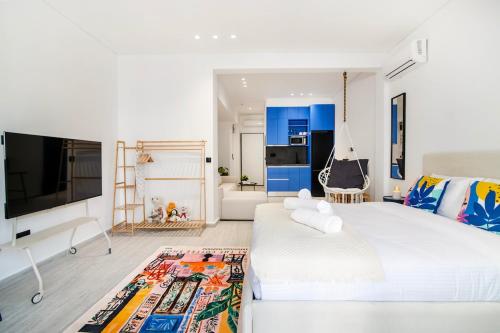 June's Studio with Balcony & Close to Monastiraki