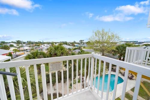 Summer Special, Lux 4BR House Sleeps 12, Pool, Elevator, King bed photo 23