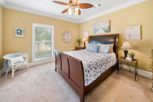 Summer Special, Lux 4BR House Sleeps 12, Pool, Elevator, King bed photo 33