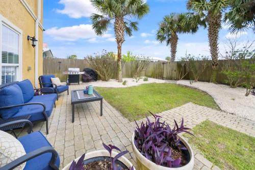 Summer Special, Lux 4BR House Sleeps 12, Pool, Elevator, King bed photo 43