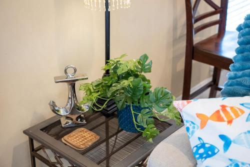 Summer Special, Lux 4BR House Sleeps 12, Pool, Elevator, King bed photo 74