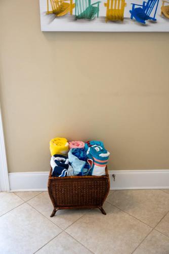 Summer Special, Lux 4BR House Sleeps 12, Pool, Elevator, King bed photo 81