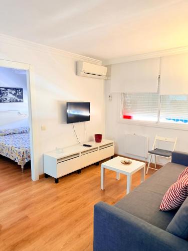 Ana's Apartment parking gratuito