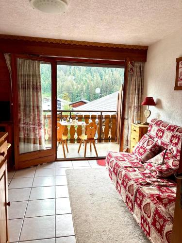 Cozy studio with mountain view