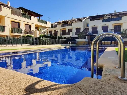 Apartamento esmeralda con piscina