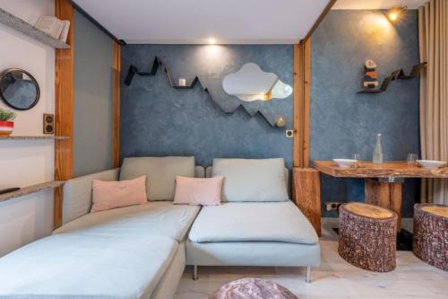 Lognan- New studio in the city center - By Cozee Rentals