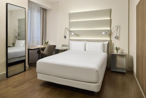 NH Sants Barcelona