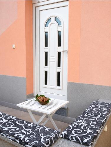 Apartment ORY near the city center with free parking