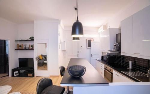 Smile Apartment by Halldis