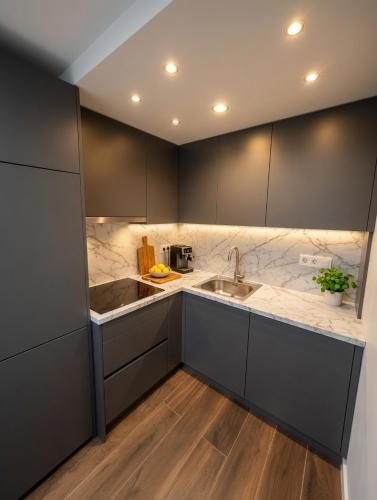 Piraeus Port Suites Luxury No4