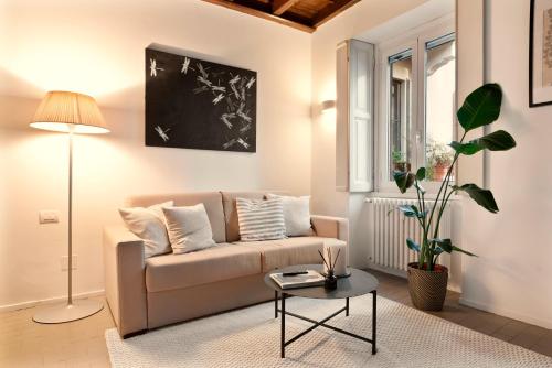 Corso Magenta Historic Apartment
