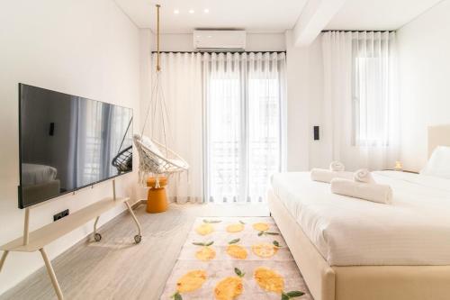 Julie's Studio with Balcony & Close to Monastiraki
