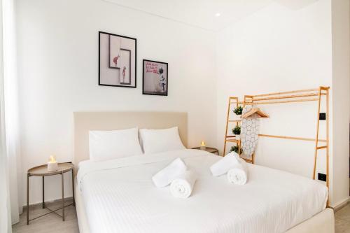 Julie's Studio with Balcony & Close to Monastiraki