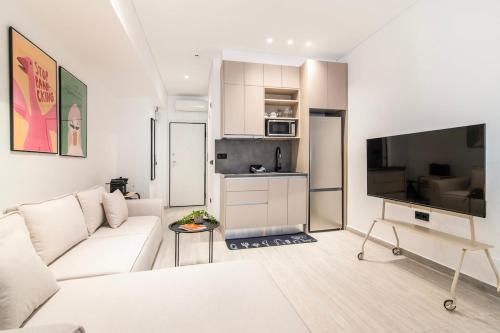 Joe's Studio with Balcony & Close to Monastiraki and main archeological sites