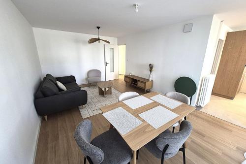 2-bedroom apartment with balcony in Annecy