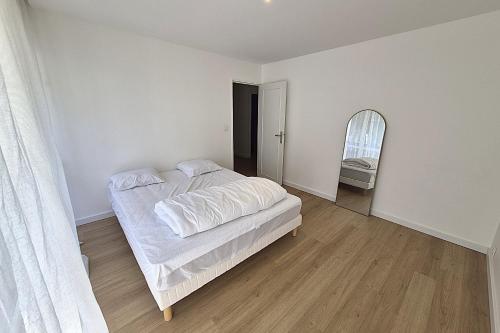 2-bedroom apartment with balcony in Annecy