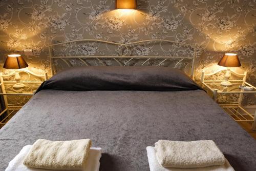Barla 3 - a spacious one bedroom apartment near Place Garibaldi