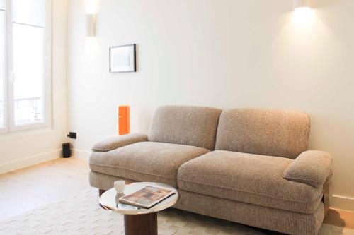 Charming 1-bedroom flat in the 9th
